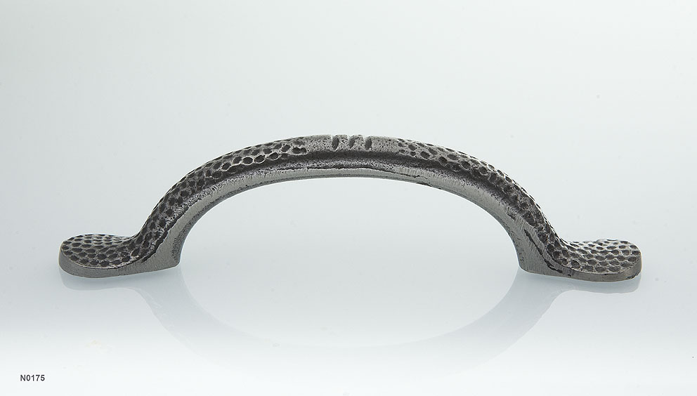 main handlelist image of Beaten Bow